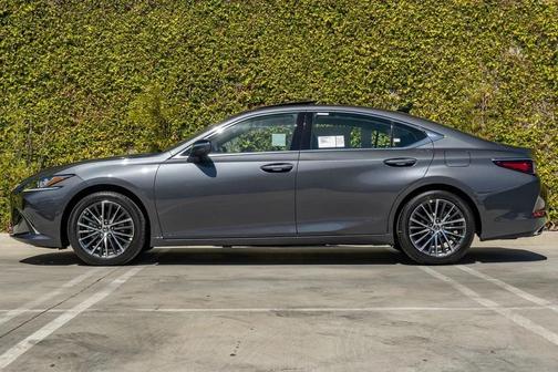 2025 Lexus ES 350 Base