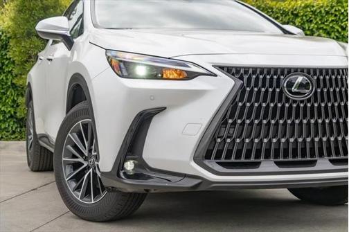 2025 Lexus NX 350h Premium