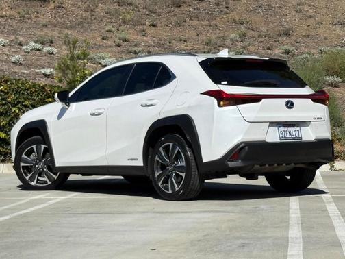 2022 Lexus UX 250h Base