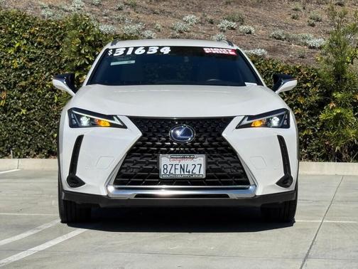 2022 Lexus UX 250h Base