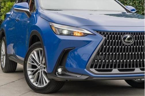 2025 Lexus NX 350h Premium