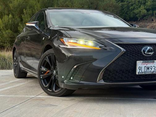 Caviar 2024 Lexus ES 300h F SPORT Handling