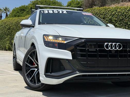 Glacier White Metallic 2020 Audi Q8 55 Prestige