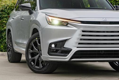 2025 Lexus TX 500h F SPORT Premium