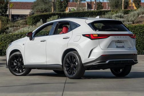 2026 Lexus NX 350h Base