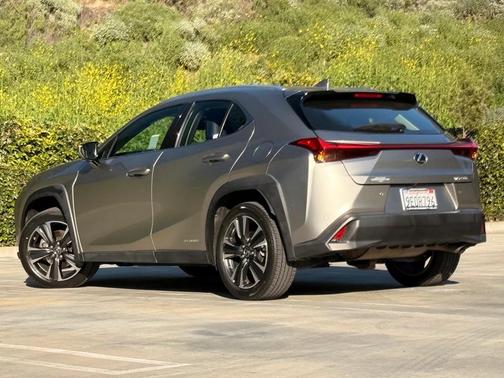2021 Lexus UX 250h Base