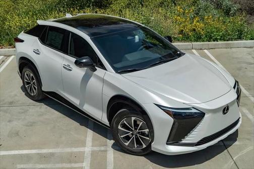 2025 Lexus RZ 450e Premium
