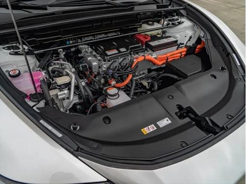 2025 Lexus RZ 450e Premium