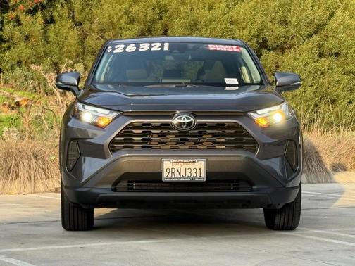2025 Toyota RAV4 LE