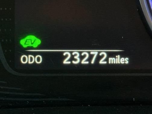 2022 Lexus ES 300h Base