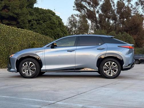 2023 Lexus RZ 450e 450e Premium