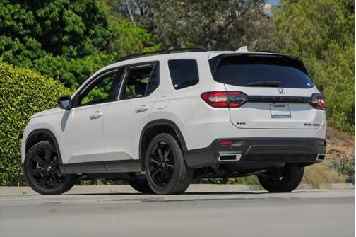 2025 Honda Pilot Black Edition
