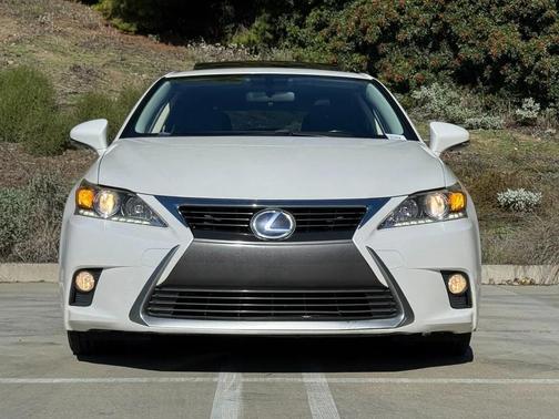 2015 Lexus CT 200h Hybrid