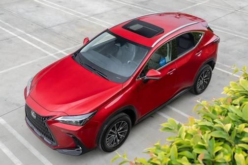 2026 Lexus NX 450h+ Luxury