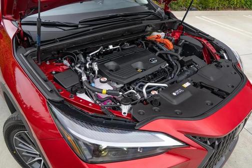 2026 Lexus NX 450h+ Luxury