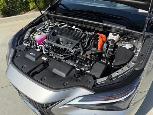 2024 Lexus NX 450h+ Luxury