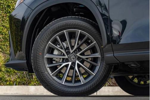 2025 Lexus NX 250 Base