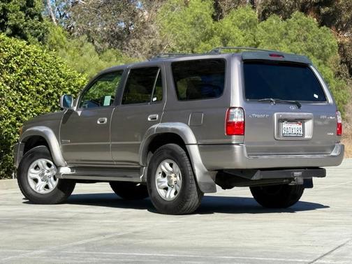 2002 Toyota 4Runner SR5