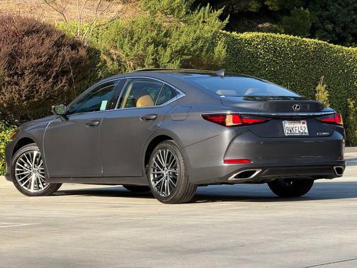 Cloudburst Gray 2025 Lexus ES 350 Base