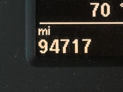 2015 Volkswagen Passat 1.8T Auto SE w/Sunroof & Nav