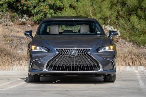 2025 Lexus ES 350 Base