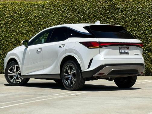 White Pearl 2024 Lexus RX 350 Base
