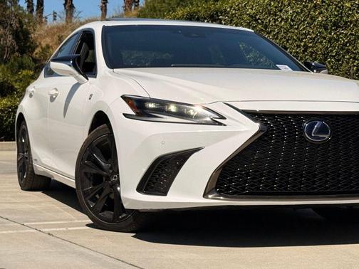 Ultra White 2022 Lexus ES 300h F SPORT