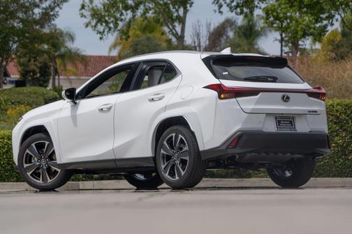Ultra White 2026 Lexus UX 300h Premium