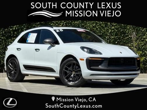2023 Porsche Macan Base