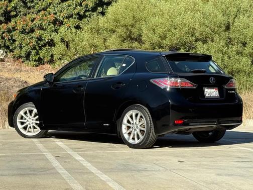 2013 Lexus CT 200h Hybrid