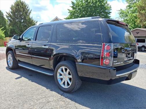 2011 GMC Yukon XL Denali