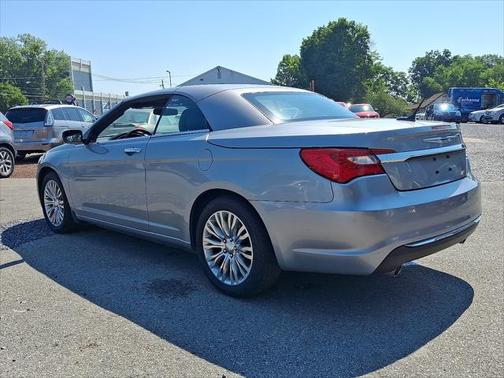 2013 Chrysler 200 Limited