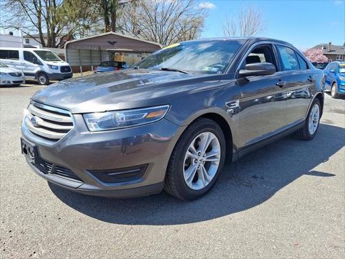 2018 Ford Taurus SEL
