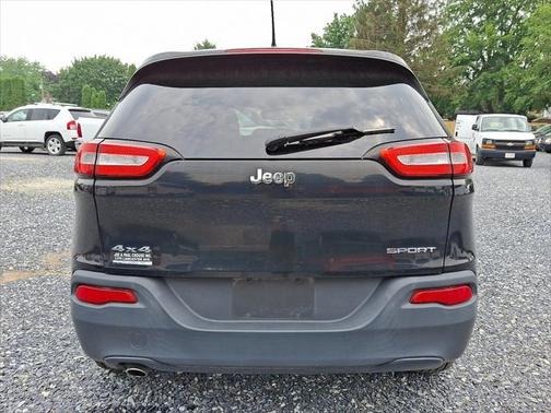 2015 Jeep Cherokee Sport