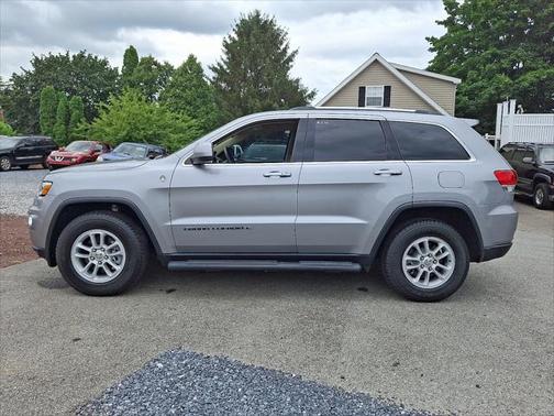 2019 Jeep Grand Cherokee Laredo
