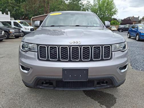 2019 Jeep Grand Cherokee Laredo