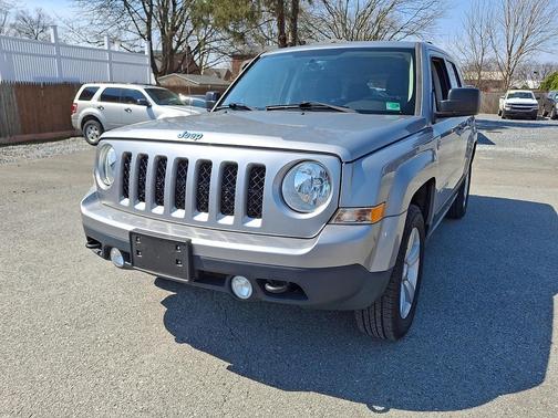 Billet Silver Metallic Clearcoat 2016 Jeep Patriot Sport