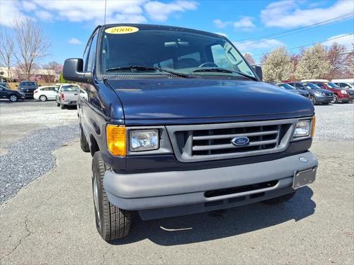 2006 Ford E350 Super Duty XL Wagon