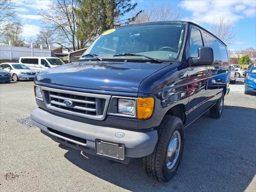 2006 Ford E350 Super Duty XL Wagon