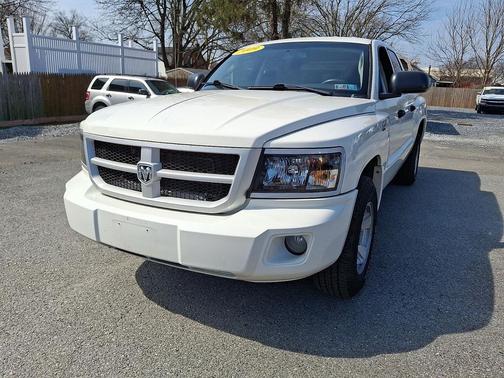 Stone White Clearcoat 2009 Dodge Dakota ST Crew Cab