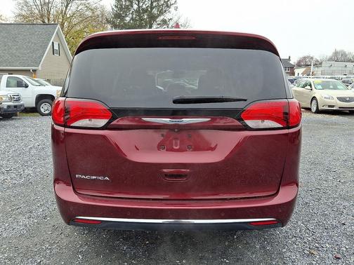 2018 Chrysler Pacifica Touring-L Plus