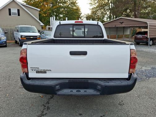 2014 Toyota Tacoma Base