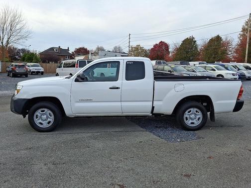 2014 Toyota Tacoma Base