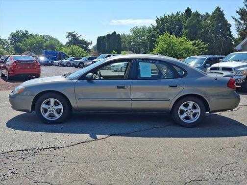 2003 Ford Taurus SES