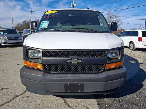 2017 Chevrolet Express 2500 LS