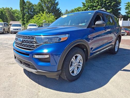 Atlas Blue Metallic 2022 Ford Explorer XLT
