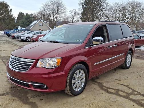 2012 Chrysler Town & Country Touring-L