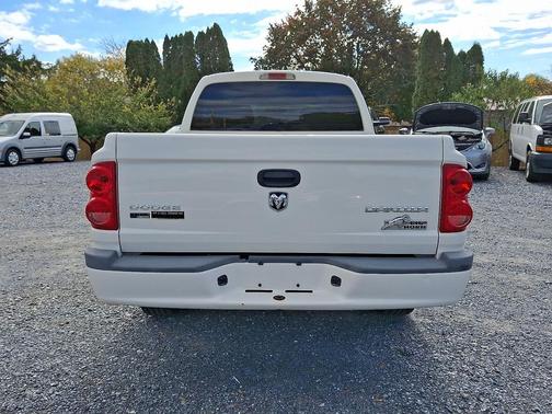 2009 Dodge Dakota ST Crew Cab