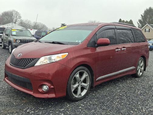 2014 Toyota Sienna SE