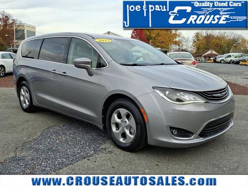 2017 Chrysler Pacifica Hybrid Touring Plus